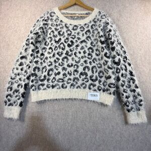 Mudd Womens Leopard Print Eyelash Knit Sweater Cream Black Fuzzy Pullover Size M